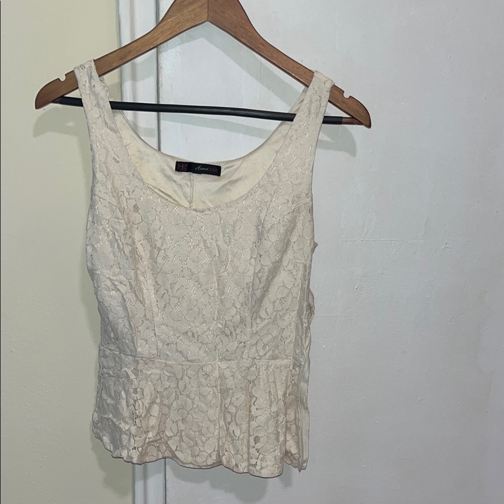Elegant Cream Lace Sleeveless Top Heart Soul woman’s Small Peplum
